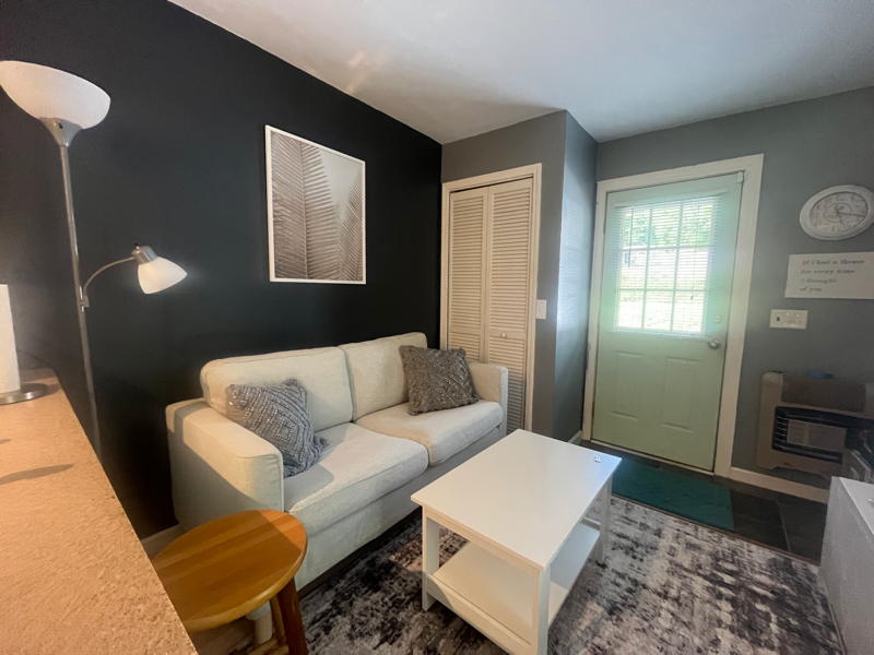 186 Hilltop Ln #B - Photo 3 of 14