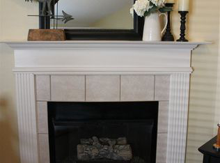 3765 Ellison Dr - Photo 3 of 11