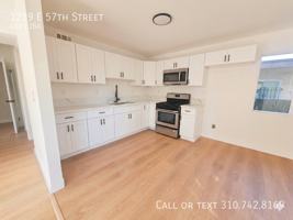featured image of 1219 E 57th St