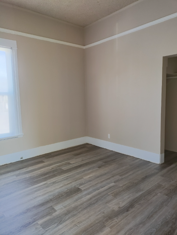 205 State Ave #A - Photo 4 of 11