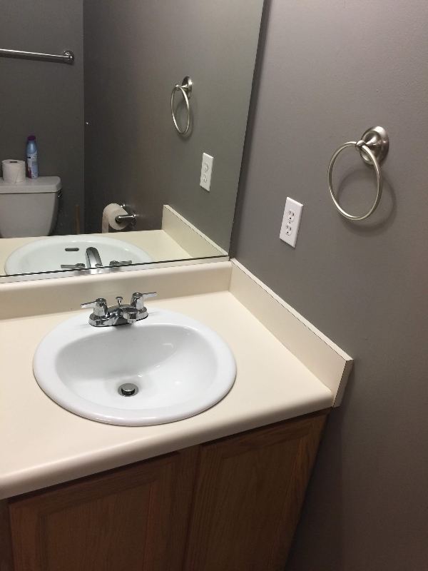 1323 Se Delaware Ave #9 - Photo 6 of 13