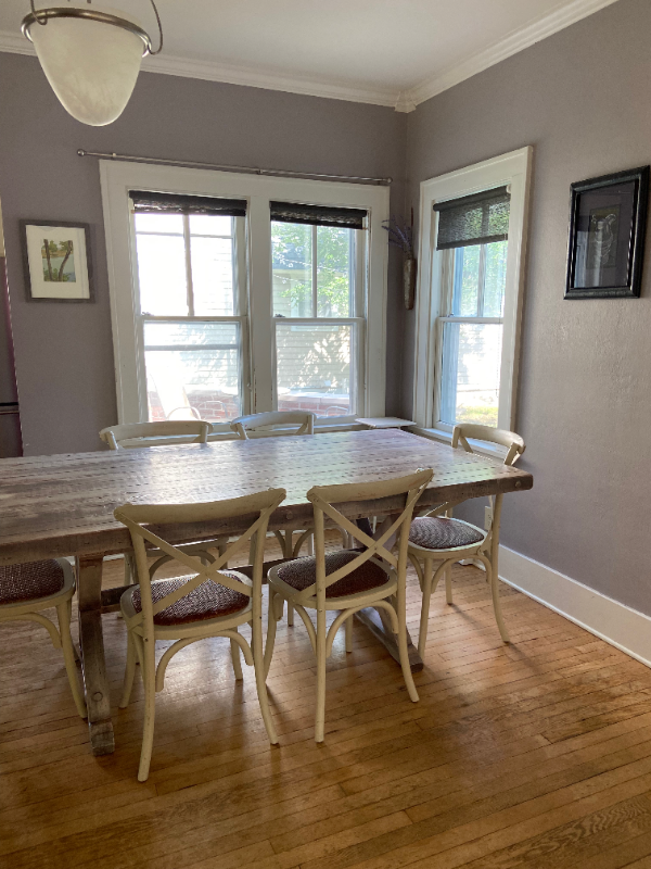 307 W 8th St - Photo 2 of 17