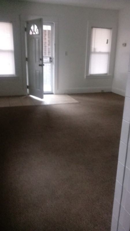 1013 Nathaniel Spacious Rooms - Photo 2 of 11