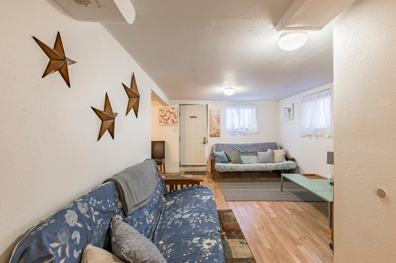 2401 Boylston Ave E #B