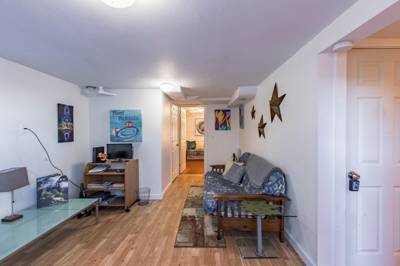 2401 Boylston Ave E #B - Photo 4 of 28