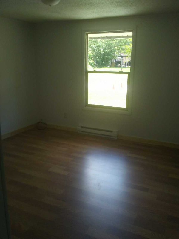 1411 W High St - Photo 2 of 5