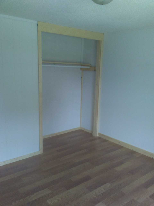 1411 W High St - Photo 3 of 5