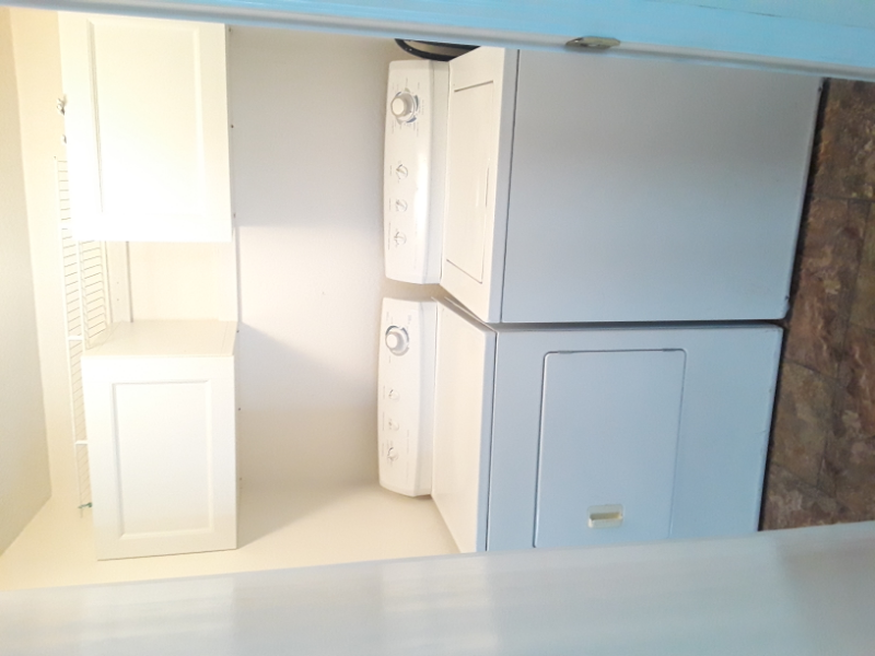 503 Uhland Rd - Photo 7 of 14