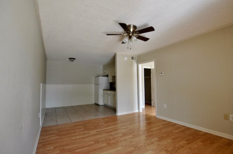 327 General Mouton Ave - Photo 6 of 8