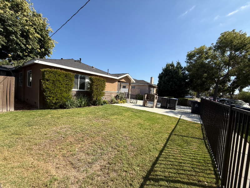 1925 Orange Ave - Photo 6 of 9