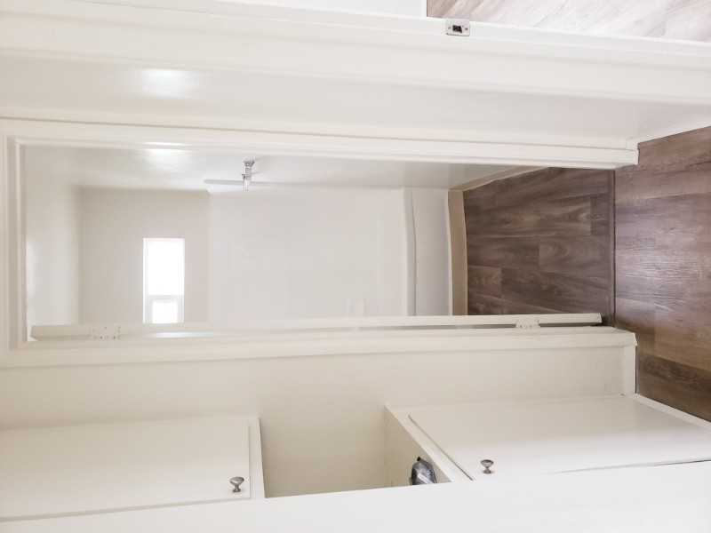 3886 Superior St - Photo 4 of 20