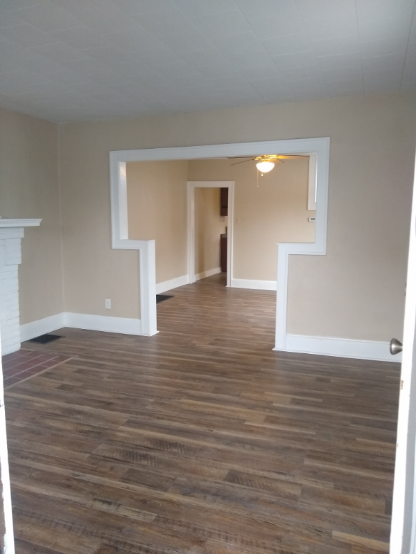 2658 Deming Ave - Photo 2 of 28