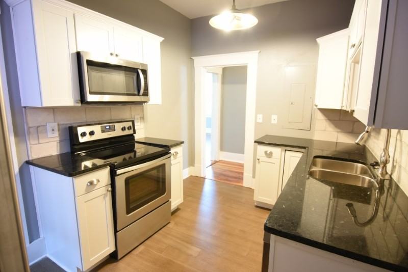 900 E Park Ave - Photo 7 of 13