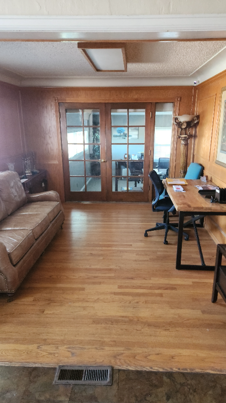 8108 Ralston Rd - Photo 4 of 10