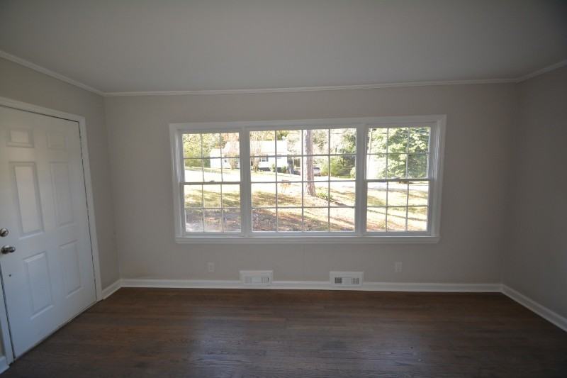 1374 N Enota Ave Nw - Photo 6 of 13