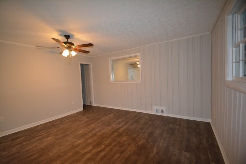 1374 N Enota Ave Nw - Photo 7 of 13