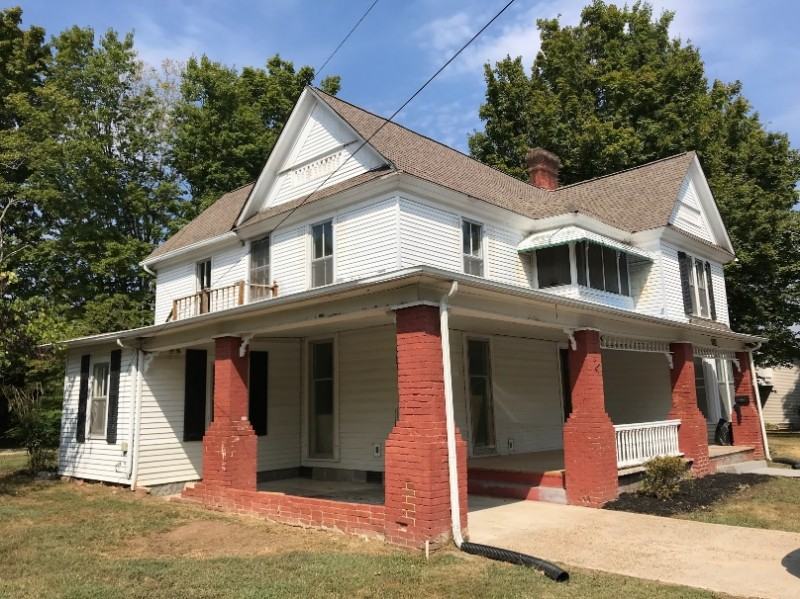 526 Monroe St - Photo 3 of 14