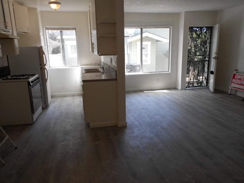 4702 Westth St - Photo 2 of 8