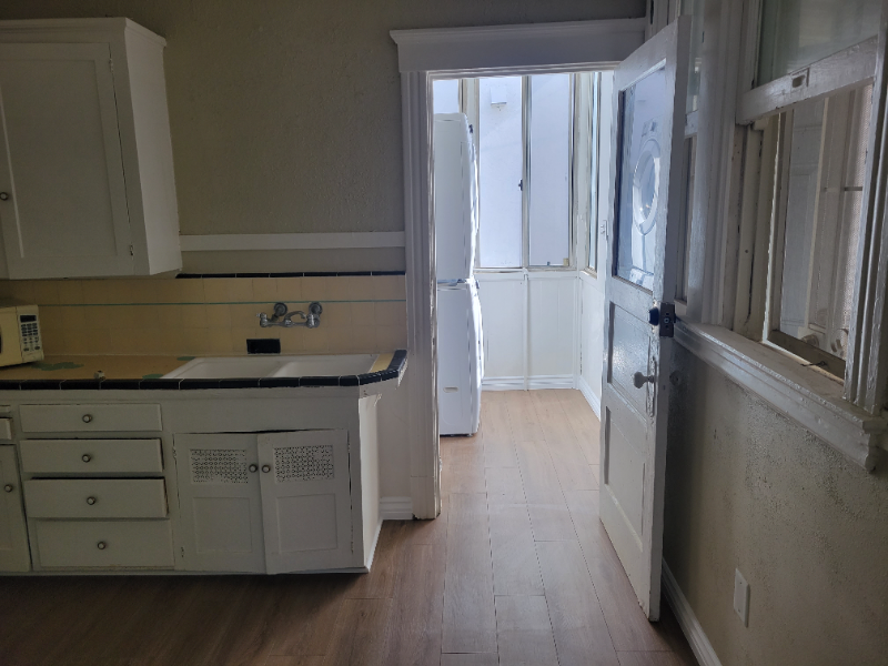 4024 5th St #1R - Photo 2 of 22