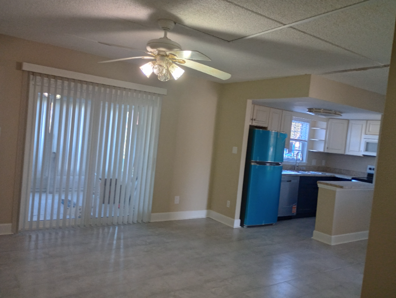 1245 84th Ave N #B - Photo 5 of 11