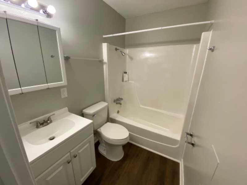 103 Mckellar Ct #A - Photo 3 of 10