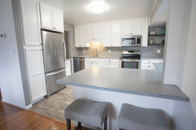 7125 Hanks Pl - Photo 4 of 15