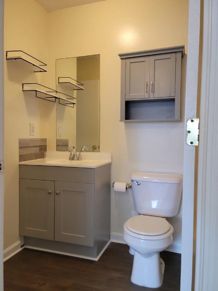 209 E Wilson St #130 - Photo 5 of 13