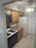 featured image of 240 Sw 7th St #10