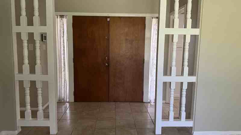 7911 Riata Ave - Photo 3 of 26