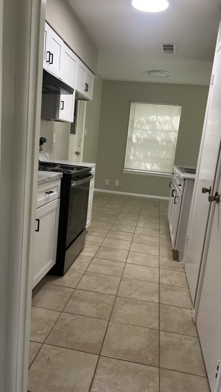 7911 Riata Ave - Photo 4 of 26