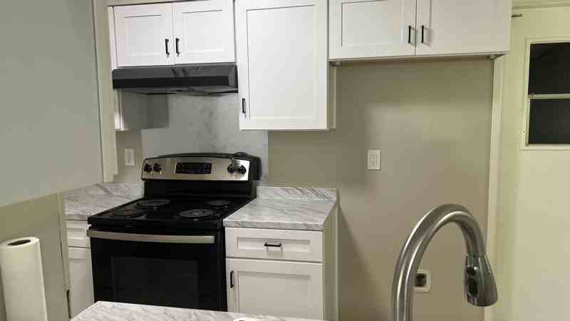 7911 Riata Ave - Photo 5 of 26