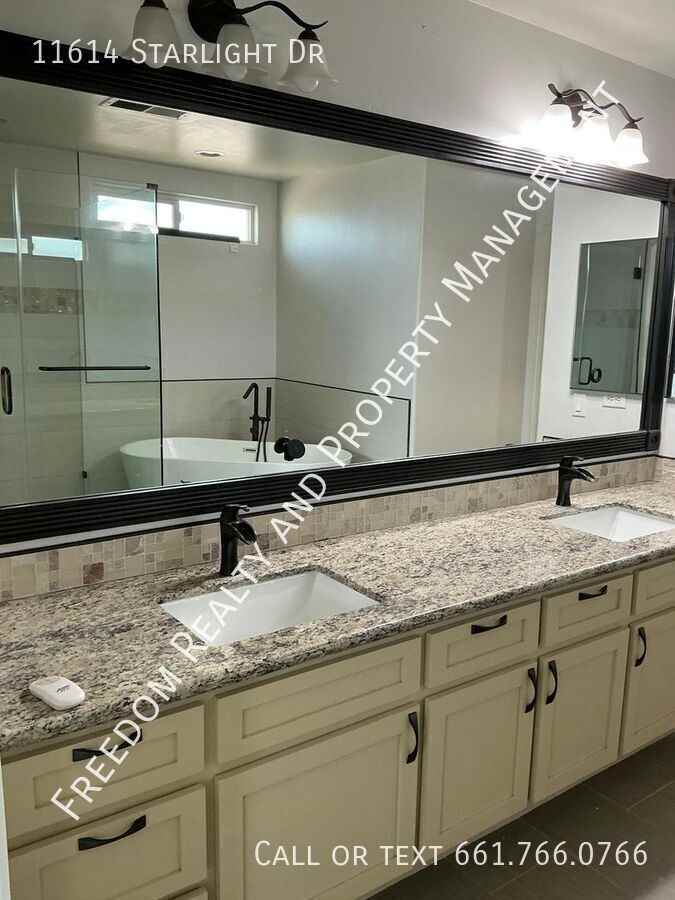 11614 Starlight Dr - Photo 3 of 21