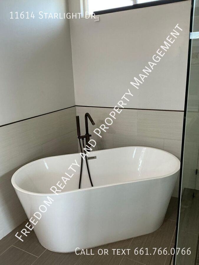 11614 Starlight Dr - Photo 4 of 21