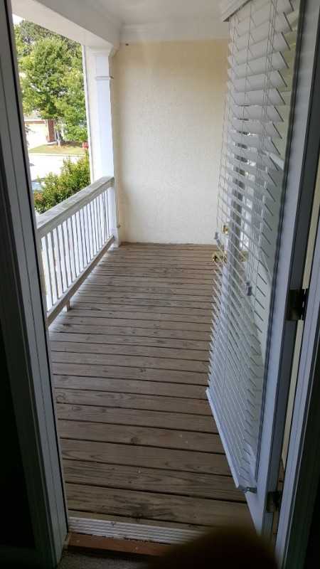 404 Saint Claire Dr - Photo 3 of 25