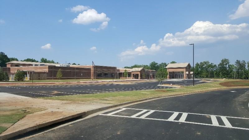 404 Saint Claire Dr - Photo 5 of 25