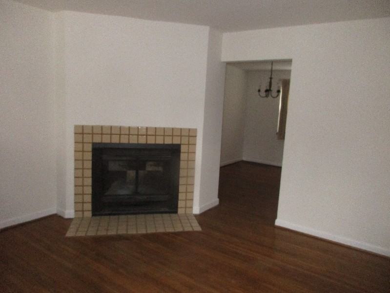 1795 Northwest Ct #B - Photo 7 of 7