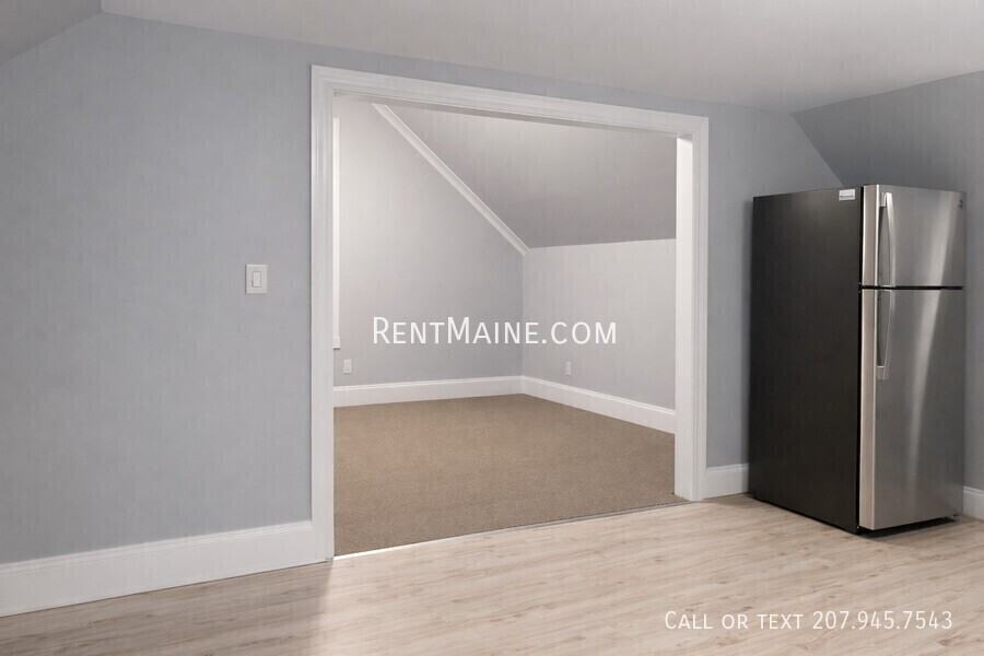 496 Main St #2 - Photo 3 of 19