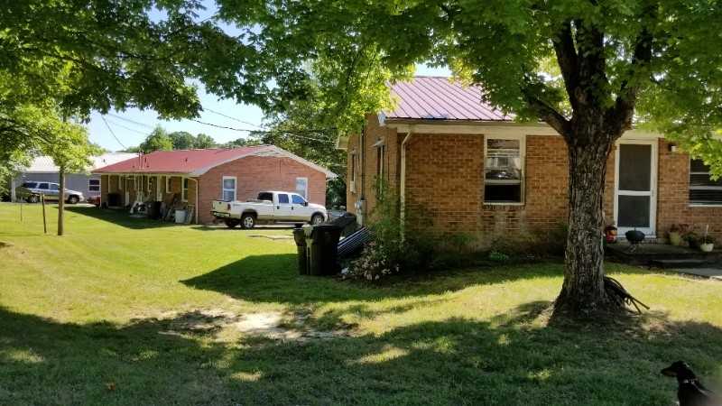 301 Culbreth Ave - Photo 3 of 15