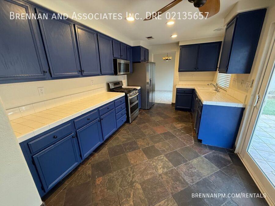 1967 Lieder Dr - Photo 6 of 36