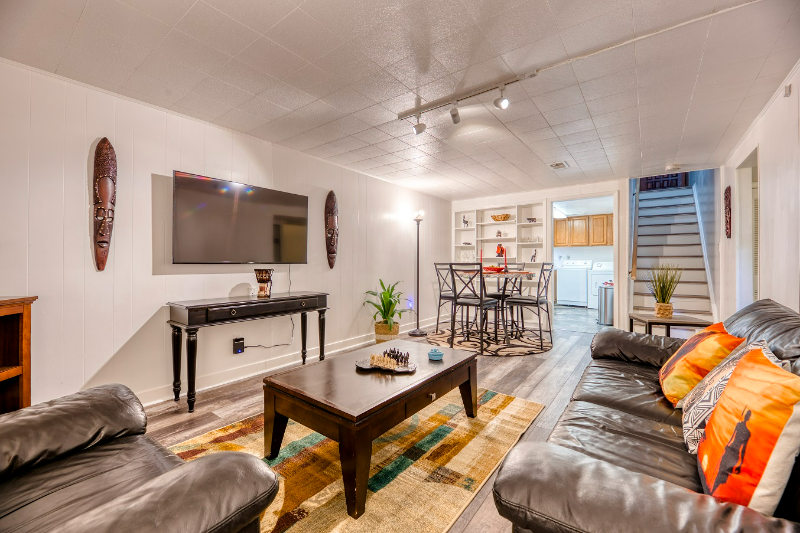35 Upham St #B - Photo 3 of 11