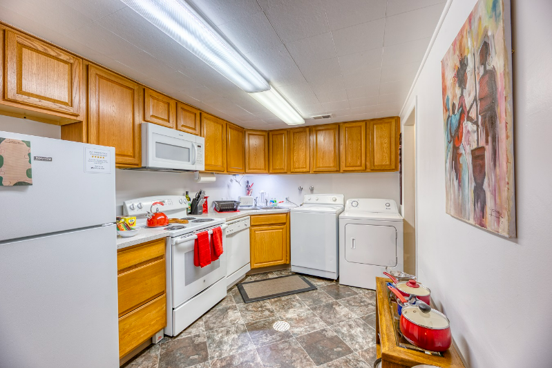 35 Upham St #B - Photo 6 of 11