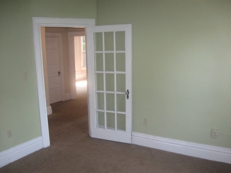 919 13th St #2 - Photo 4 of 15