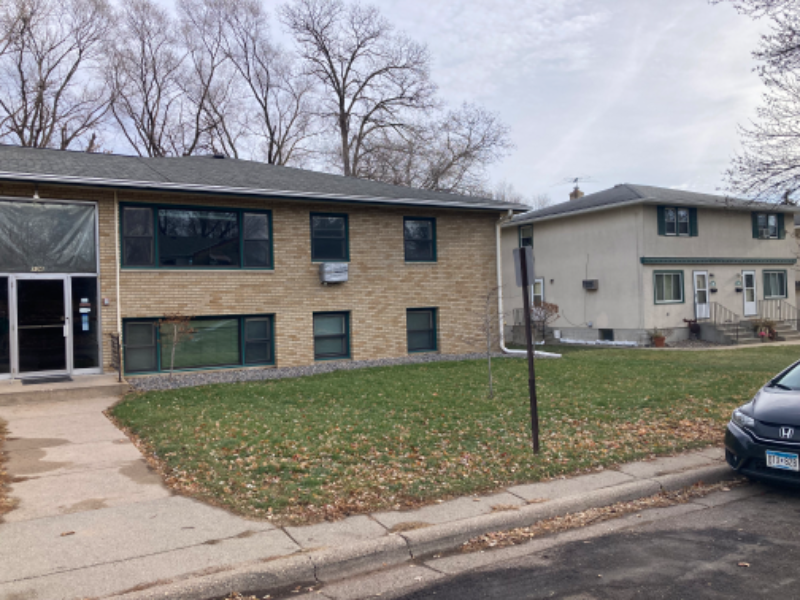 136 11th Ave N - Photo 3 of 26