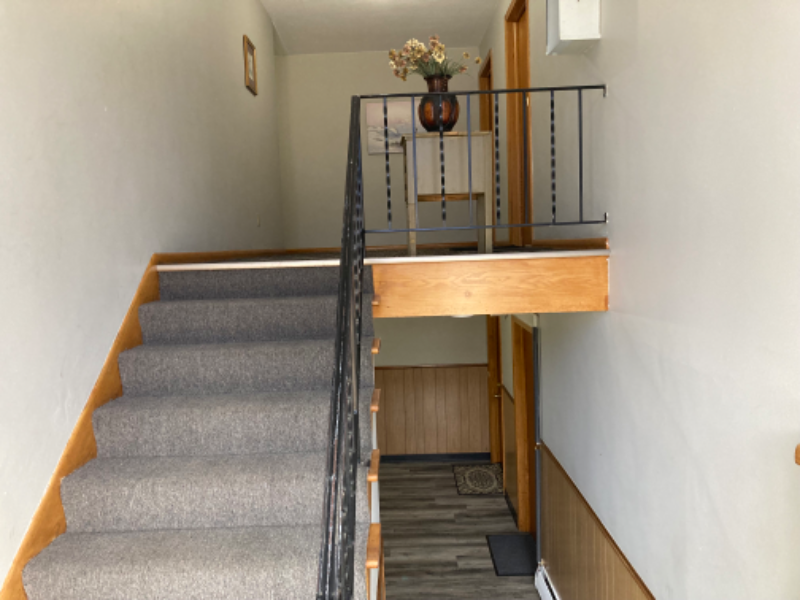 136 11th Ave N - Photo 4 of 26