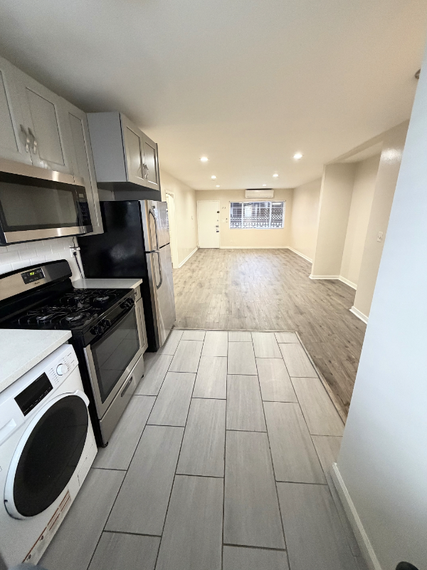 1444 15th St #2 - Photo 7 of 25