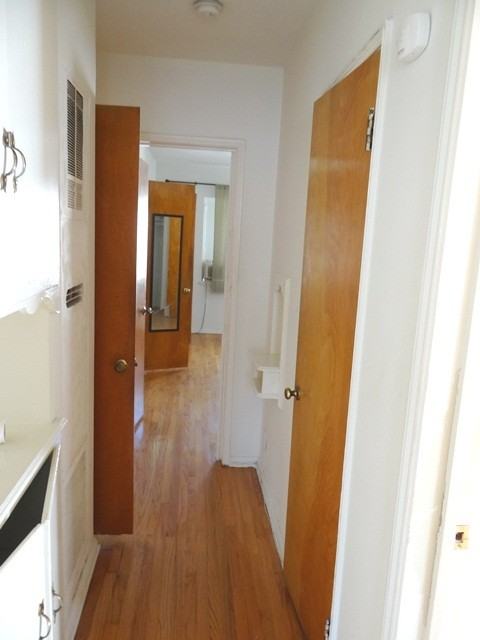 108 N Hayworth Ave - Photo 3 of 7
