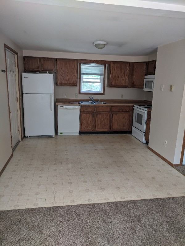 89 Jacks Dr #2 - Photo 4 of 13