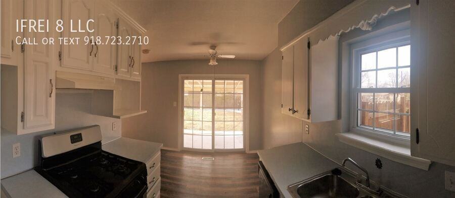 16416 E 1st Pl - Photo 2 of 22
