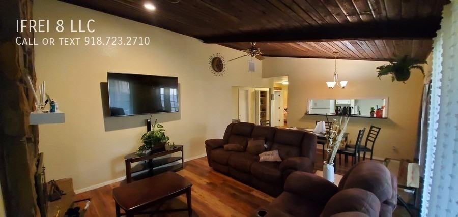 1435 S 124th East Ave - Photo 5 of 26