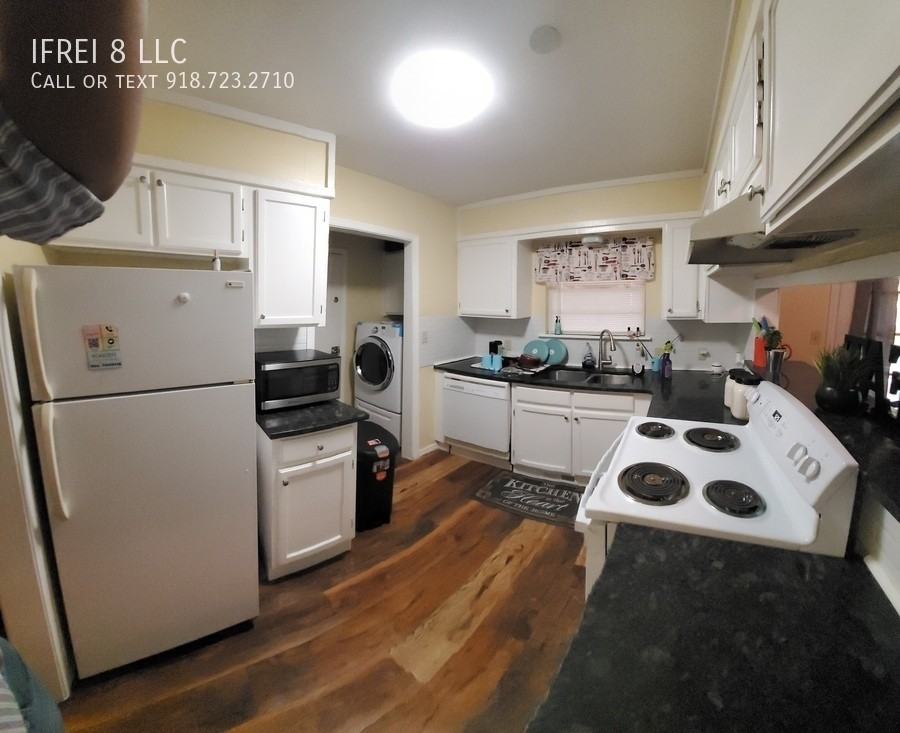 1435 S 124th East Ave - Photo 7 of 26